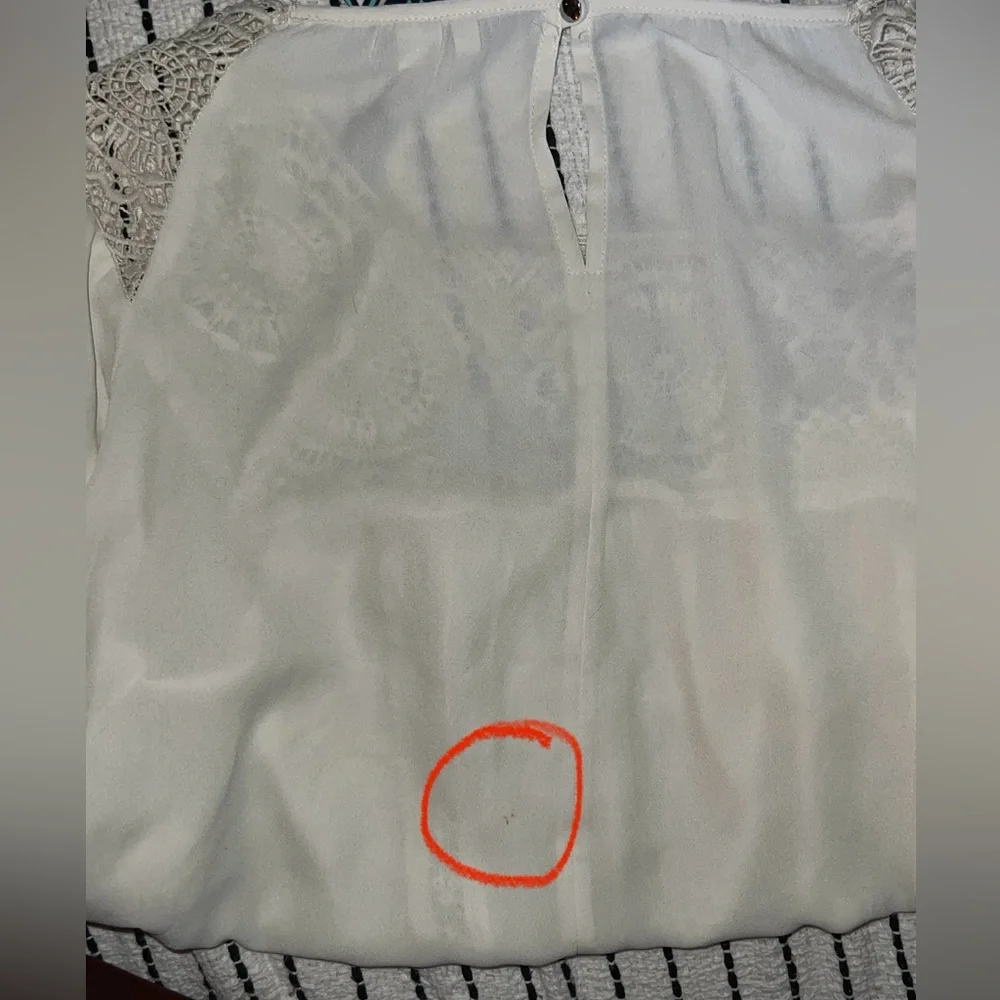 ONE DAY SALE C’est 1946 Boho Off-White Lace Trim Top - Picture 6 of 6